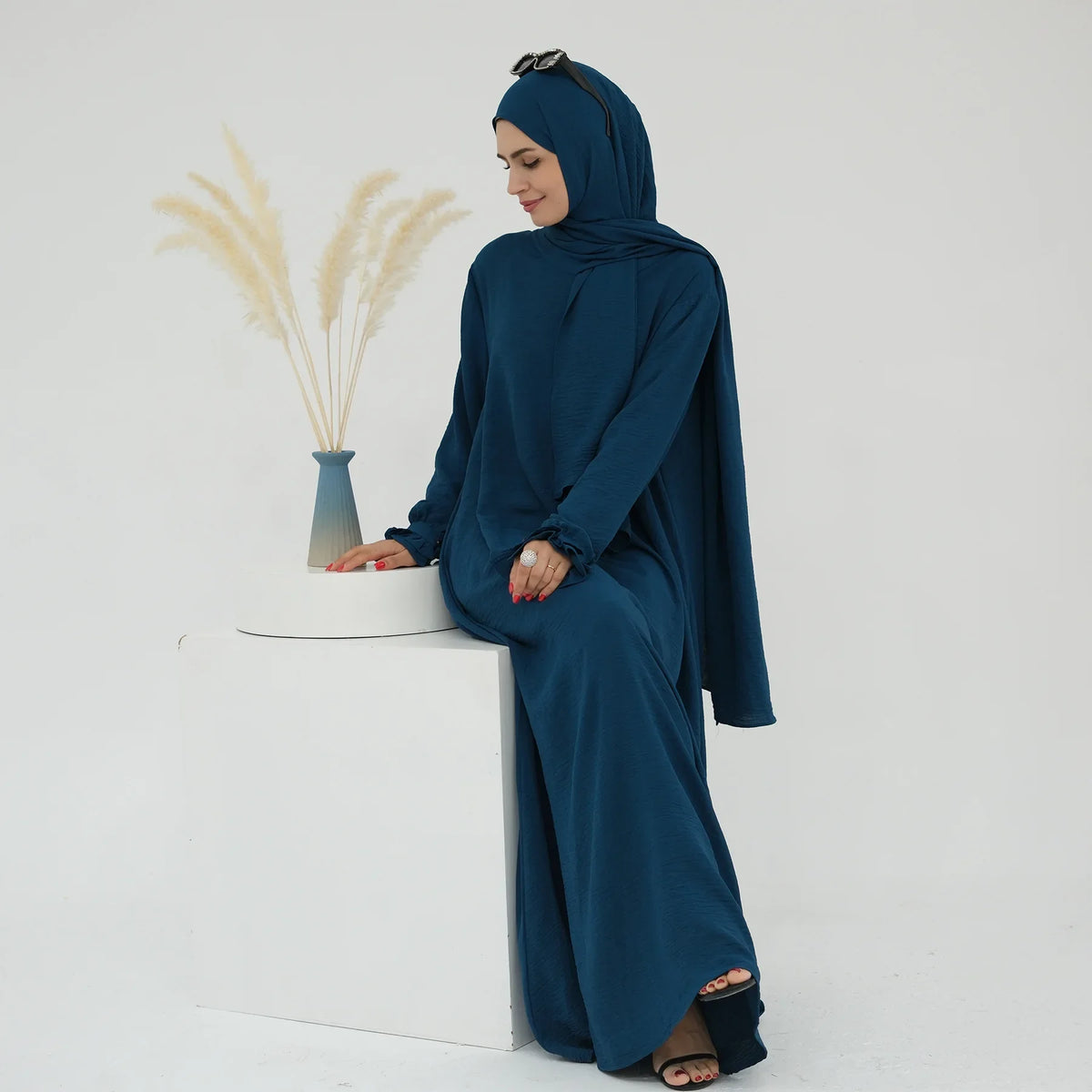 Dubai Abaya with Integrated Hijab Scarf